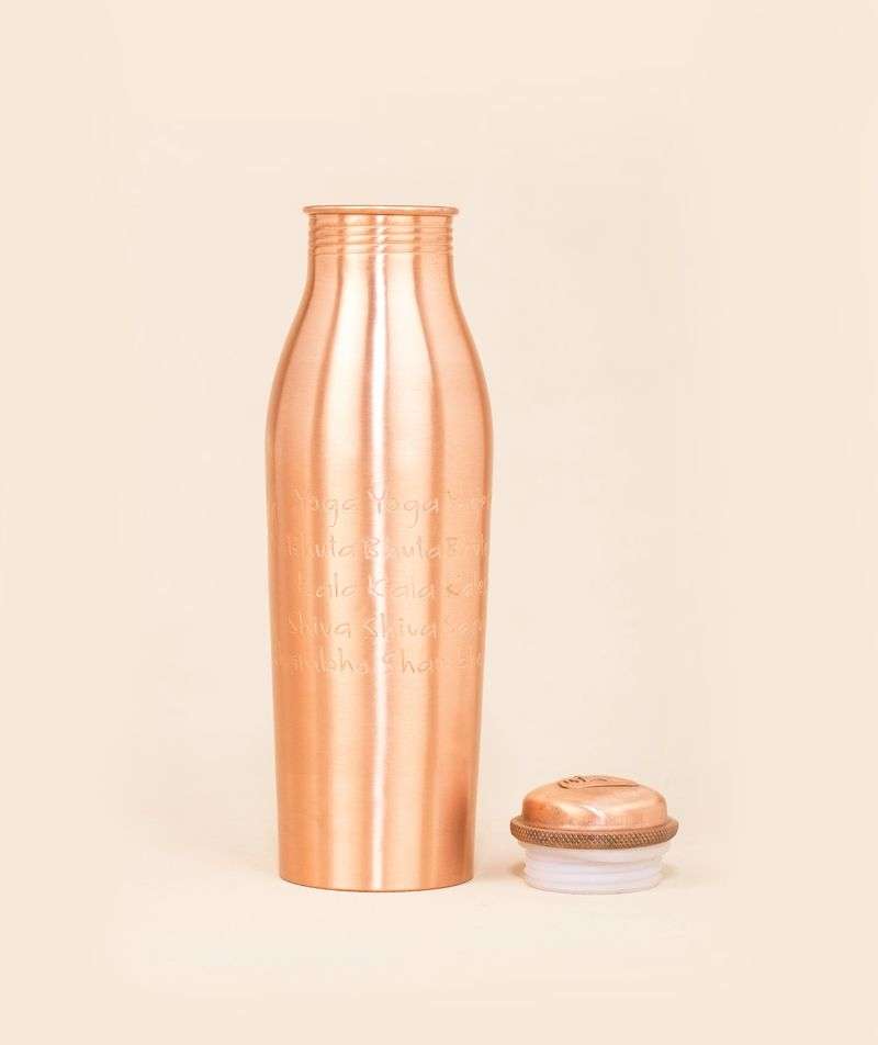 Ishalife Copper Water Bottle Engraved with Yogeshwaraya Chant - 950 ml