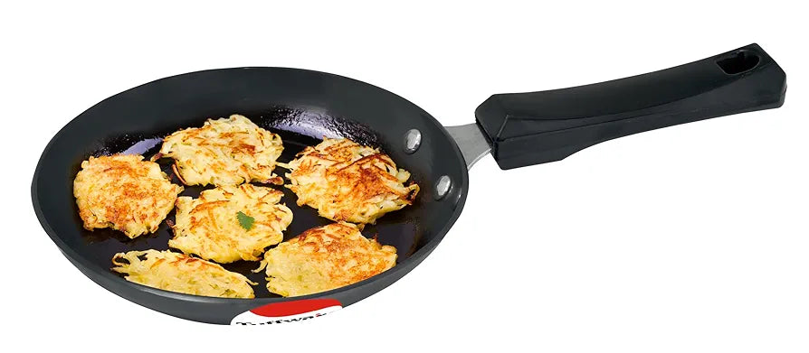 TUFFWARE Hard Anodised Frying Pan 8 Inch Diameter, Hard Anodised Non-Stick Coating Made with 100% Virgin Aluminum, Bakelite Riveted Handle - Black, 12 Months Warranty