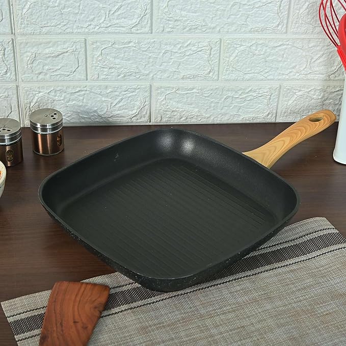 Femora Foged Die Cast Aluminium Non Stick 28 Cm Square Grillpan With Wood Finish Handle | Granite Finish | Induction & Gas Ready